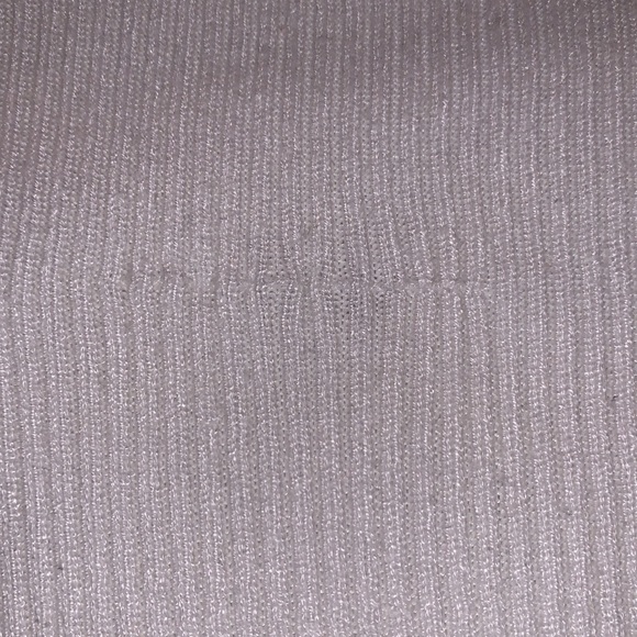 ✨WOMEN’S WHITE FOREVER21 TURTLENECK SWEATER ✨ - Picture 3 of 6